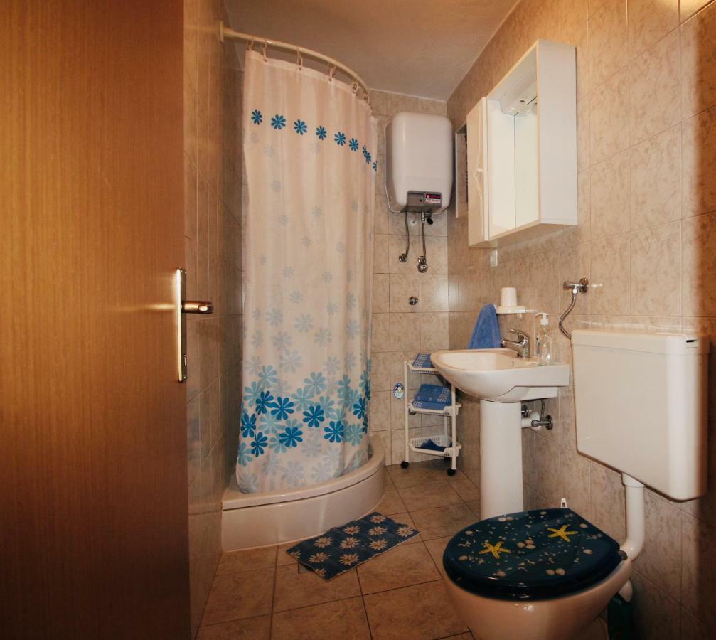 Charming Apartments Vesna Ravni Лабин Екстериор снимка