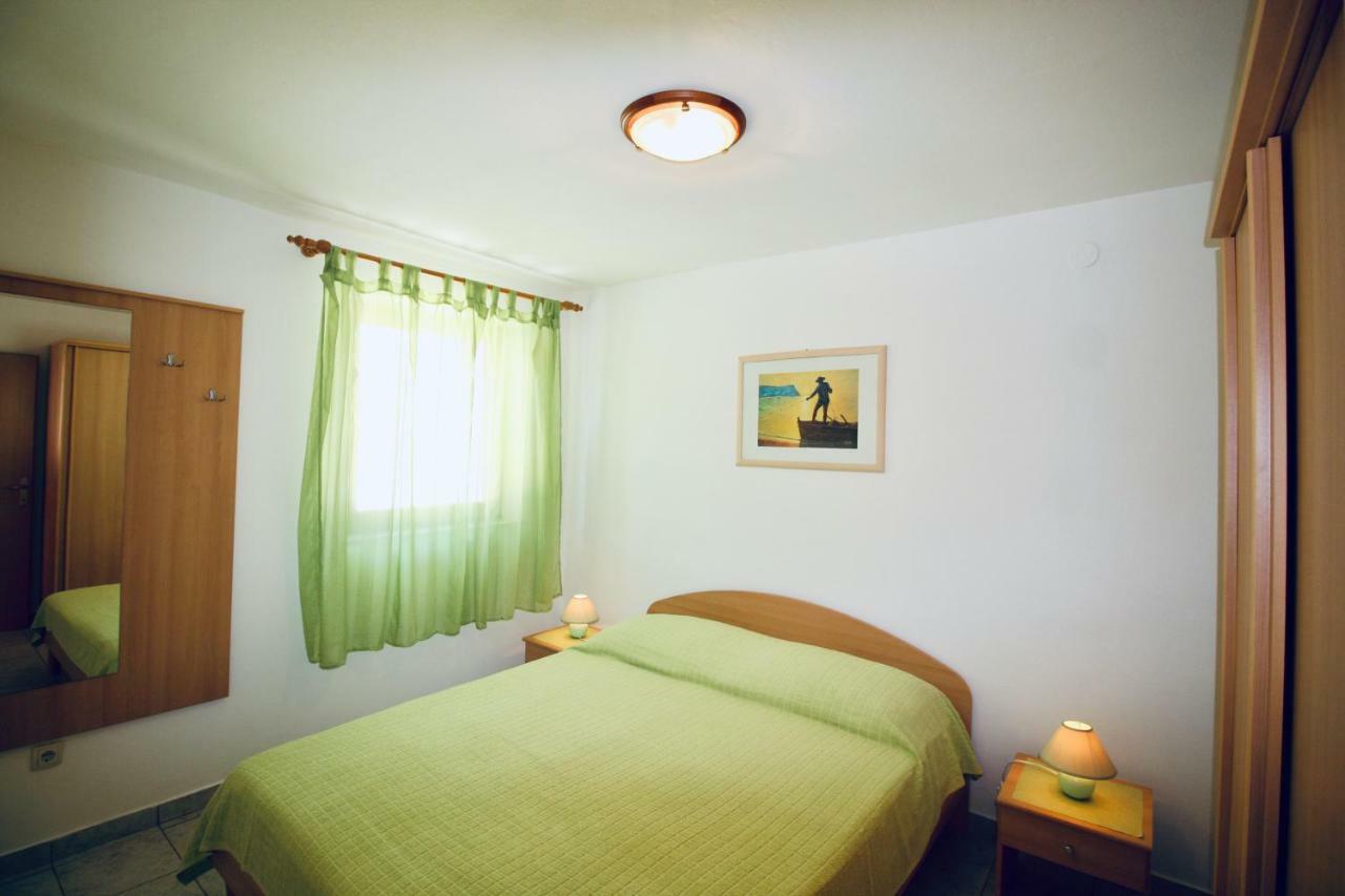 Charming Apartments Vesna Ravni Лабин Екстериор снимка