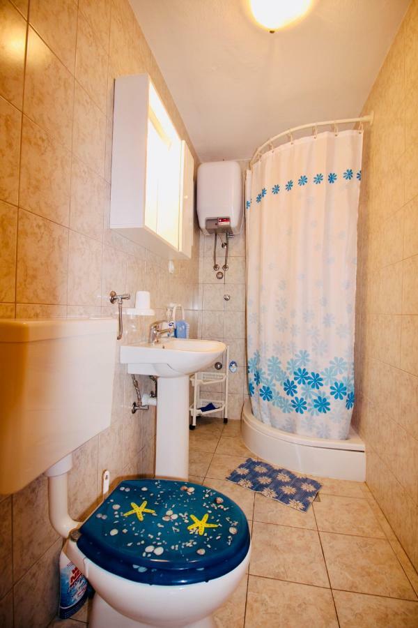 Charming Apartments Vesna Ravni Лабин Екстериор снимка