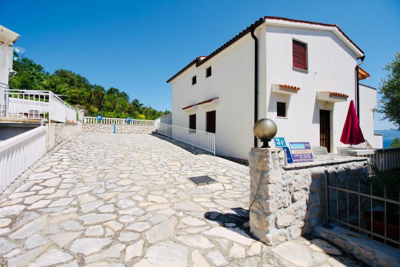 Charming Apartments Vesna Ravni Лабин Екстериор снимка